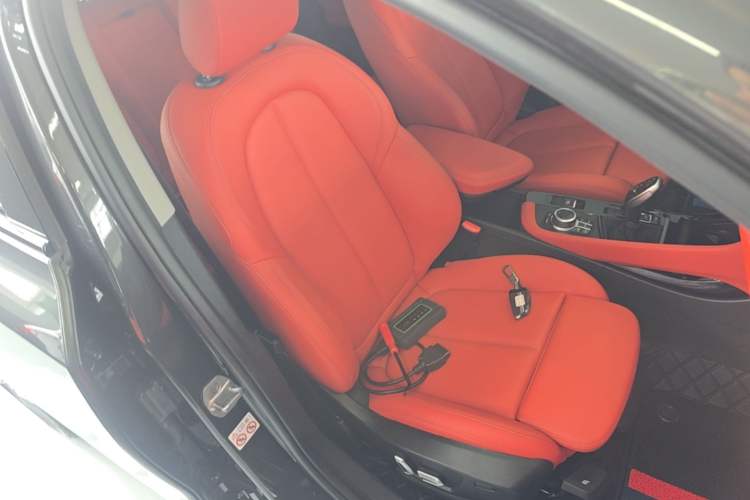Used BMW X2 2021 sDrive25i M Sport Package Right Front Seat