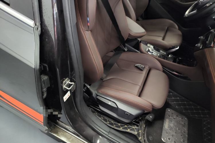 Used BMW X2 2021 Restyled sDrive25i Sharp Edition Right Front Seat