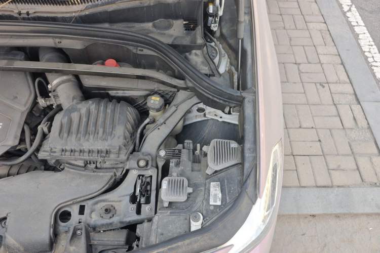 Used BMW X2 2021 sDrive25i Leading Model M Off-Road Package Engine Bay Left