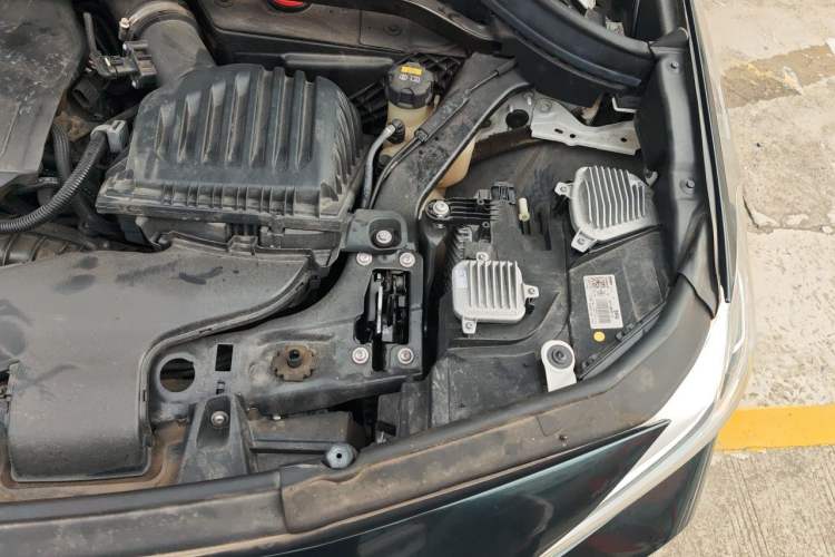 Used BMW X2 2021 xDrive25i M Sport Package Engine Bay Left