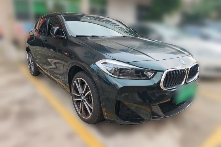Used BMW X2 2021 xDrive25i M Sport Package Front Right 45 Deg