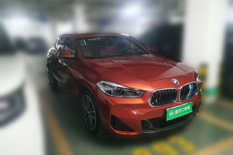 Used BMW X2 2021 sDrive25i Luxury Model with M Sport Package Front Right 45 Deg