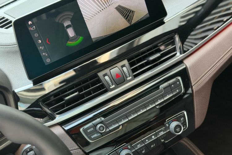 Used BMW X2 2021 sDrive25i M Sport Package Interior 2