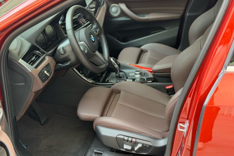 Used BMW X2 2021 sDrive25i M Sport Package Interior 4