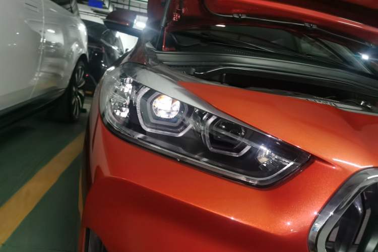 Used BMW X2 2021 sDrive25i Luxury Model with M Sport Package Right Front Headlight