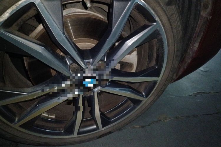 Used BMW X2 2021 Restyled sDrive25i M Sport Package Right Front Wheel Hub
