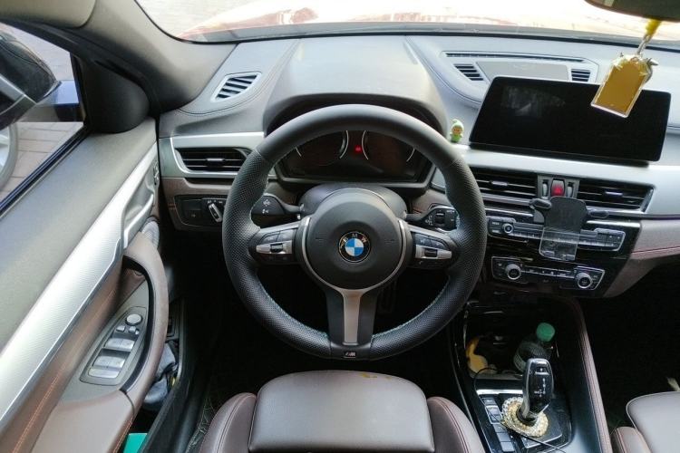 Used BMW X2 2021 Restyled sDrive25i Midnight Edition Steering Wheel