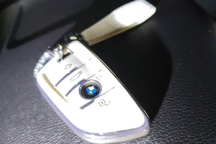 Used BMW X2 2021 Updated xDrive25i Midnight Edition Vehicle Key