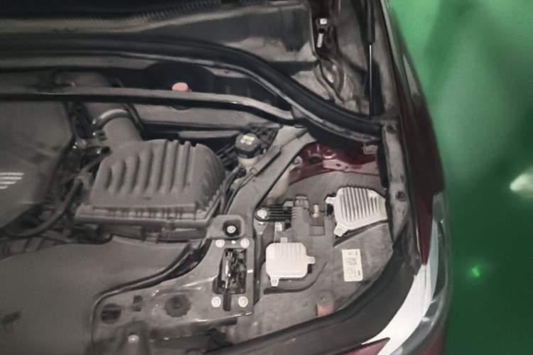 Used BMW X2 2021 sDrive25i M Sport Package Engine Bay Left