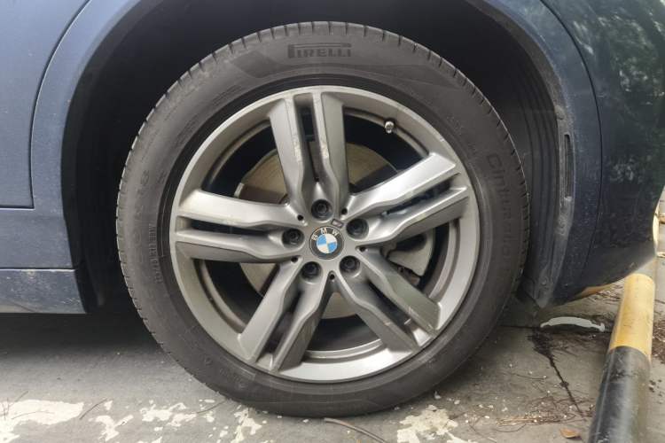 Used BMW X2 2021 sDrive25i M Sport Package Right Front Wheel Hub