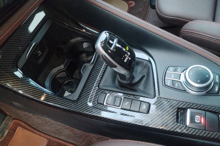 Used BMW X2 2021 Updated xDrive25i Midnight Edition Gear Lever