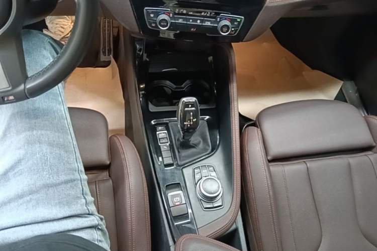 Used BMW X2 2021 sDrive25i Midnight Edition Gear Lever