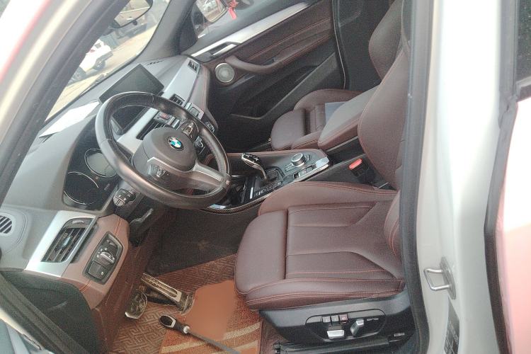 Used BMW X2 2021 Updated xDrive25i Midnight Edition Left Front Seat