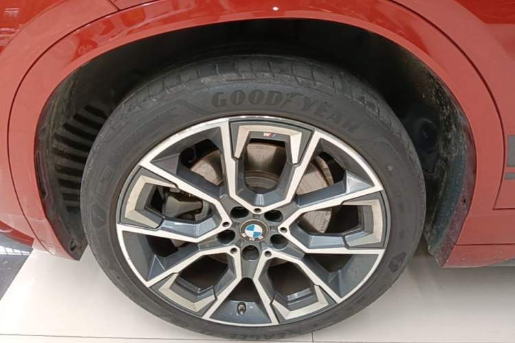 Used BMW X2 2021 sDrive25i Midnight Edition Left Front Wheel Hub