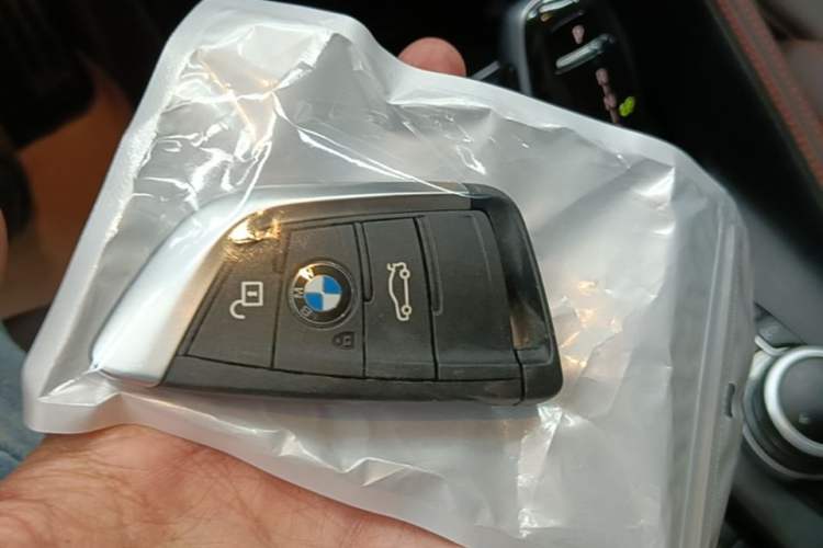 Used BMW X2 2021 sDrive25i Midnight Edition Vehicle Key