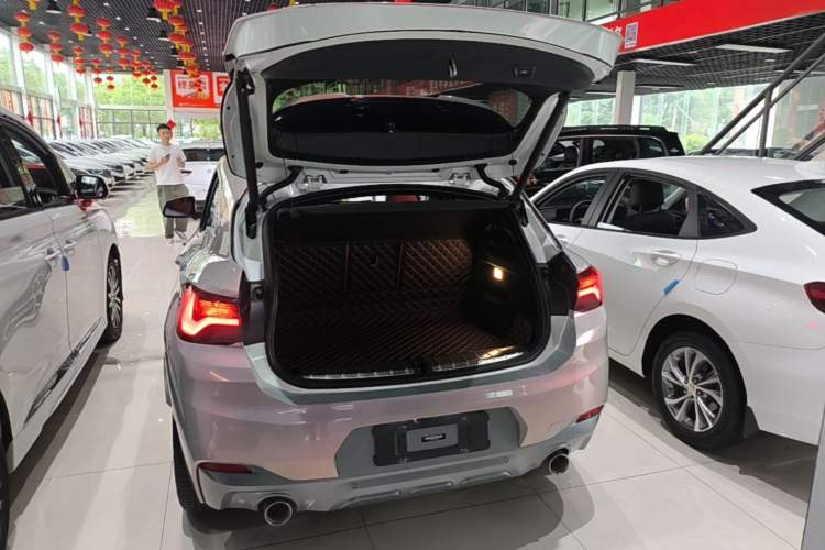 Used BMW X2 2021 sDrive25i Luxury M Sport Package Trunk