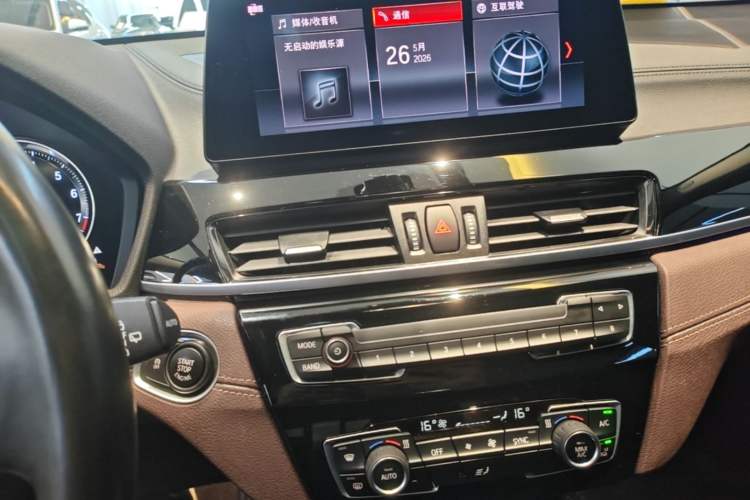 Used BMW X2 2021 sDrive25i M Sport Package Audio And AC Panel
