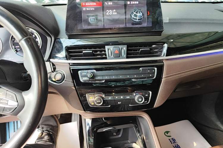 Used BMW X2 2021 sDrive25i Leading Model M Off-Road Package Audio And AC Panel