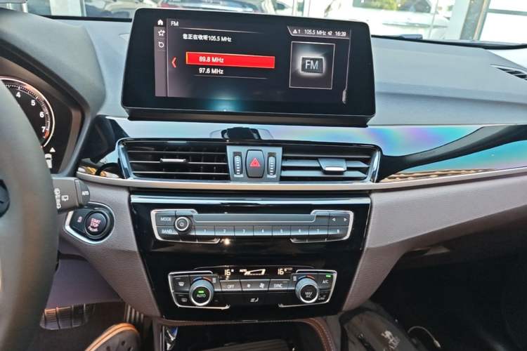 Used BMW X2 2021 sDrive20i M Sport Package Audio And AC Panel