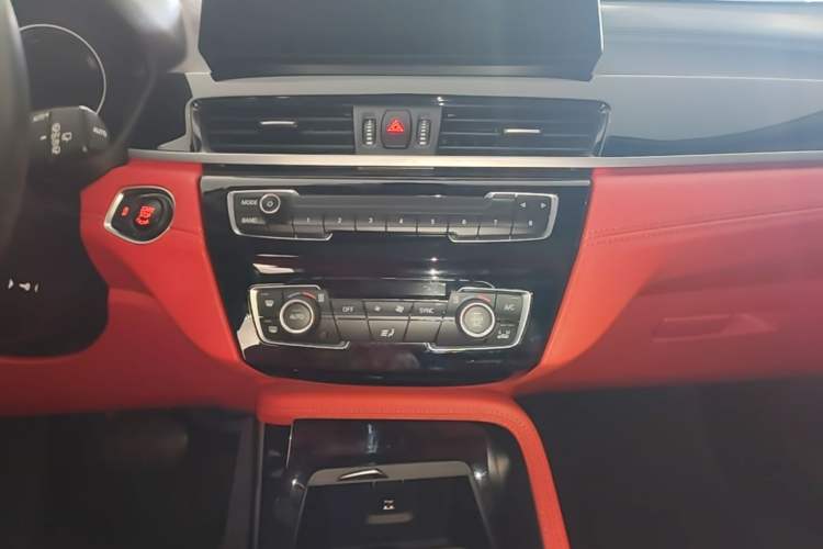 Used BMW X2 2021 Restyled sDrive25i M Sport Package Audio And AC Panel