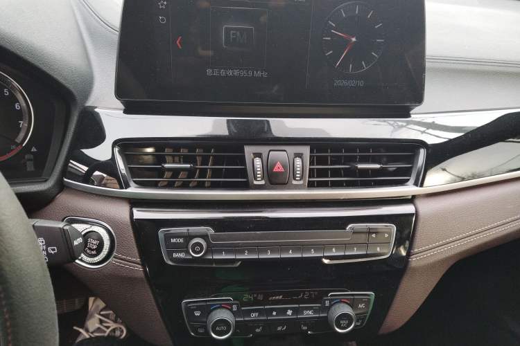 Used BMW X2 2021 sDrive25i Leading Model M Off-Road Package Audio And AC Panel