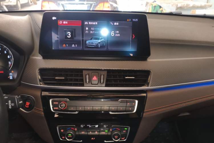 Used BMW X2 2021 Restyled sDrive25i Sharp Edition Audio And AC Panel