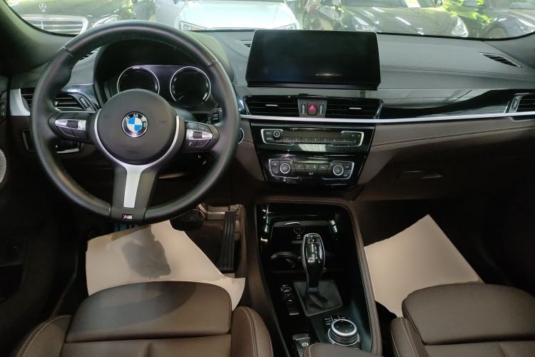 Used BMW X2 2021 sDrive25i M Sport Package Center Console