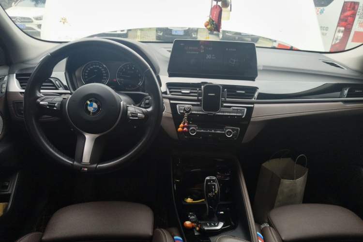 Used BMW X2 2021 sDrive25i M Sport Package Center Console