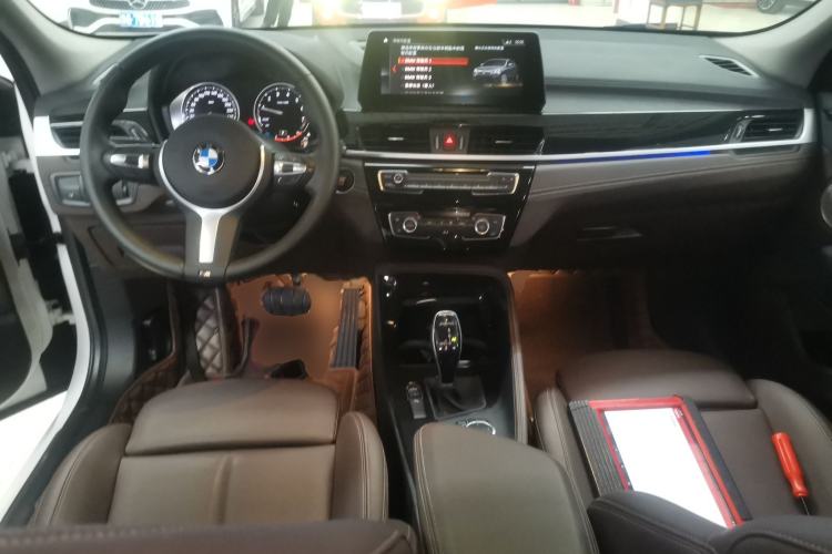 Used BMW X2 2021 sDrive25i Leading Model M Sport Package Center Console