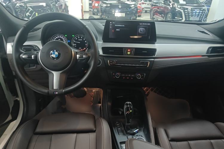 Used BMW X2 2021 sDrive25i Luxury Model with M Sport Package Center Console
