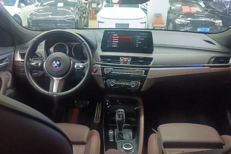 Used BMW X2 2021 Restyled sDrive25i Sharp Edition Center Console