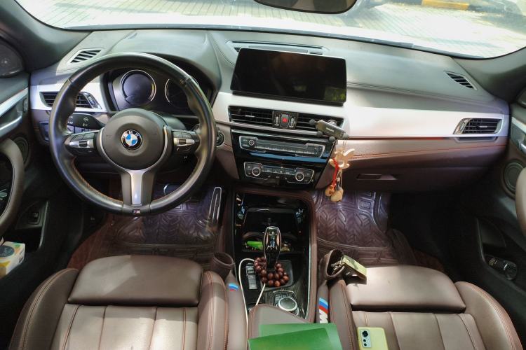 Used BMW X2 2021 xDrive25i Midnight Edition Center Console