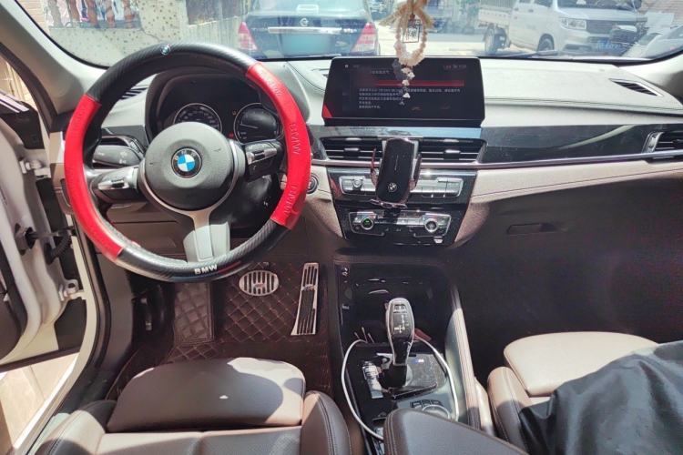 Used BMW X2 2021 sDrive25i M Sport Package Center Console