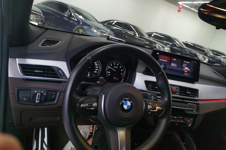 Used BMW X2 2021 Restyled sDrive25i Midnight Edition Center Console