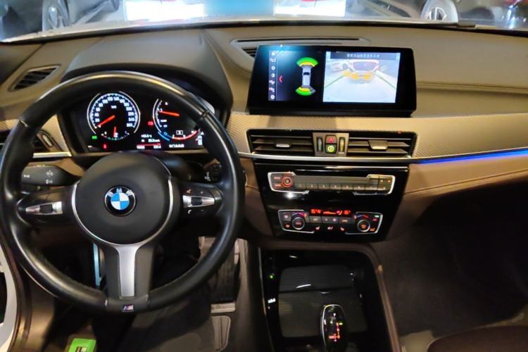 Used BMW X2 2021 sDrive25i Luxury M Sport Package Center Console