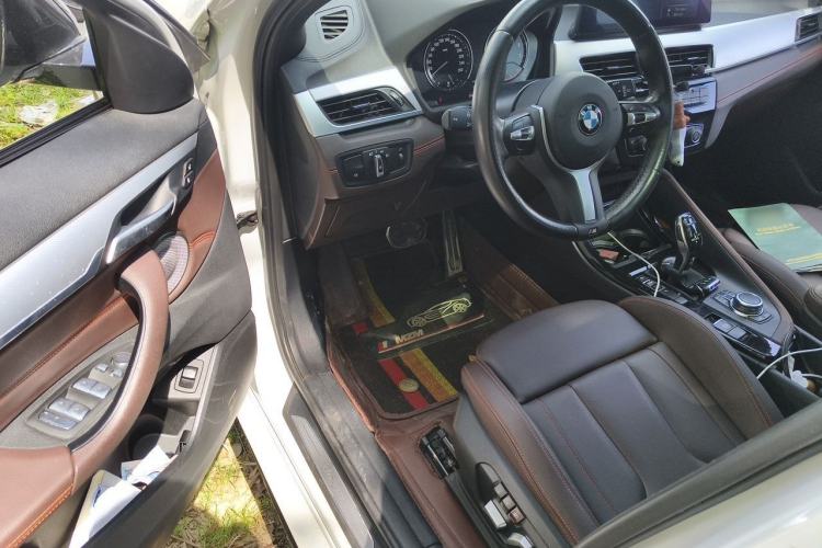 Used BMW X2 2021 Restyled sDrive25i Midnight Edition Driver Seat