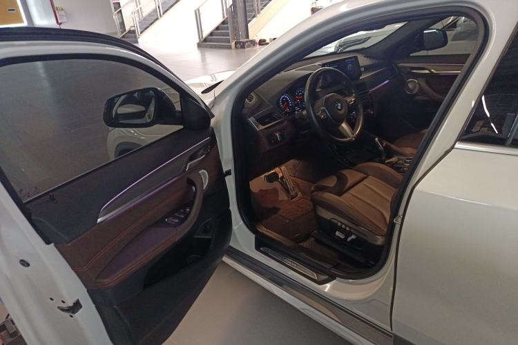 Used BMW X2 2021 Restyled sDrive25i Sharp Edition Driver Seat