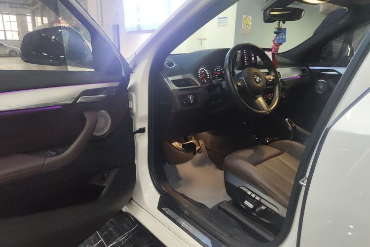Used BMW X2 2021 Restyled sDrive25i Midnight Edition Driver Seat