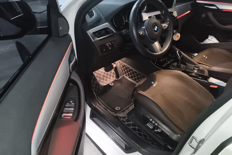 Used BMW X2 2021 Restyled sDrive25i Midnight Edition Driver Seat