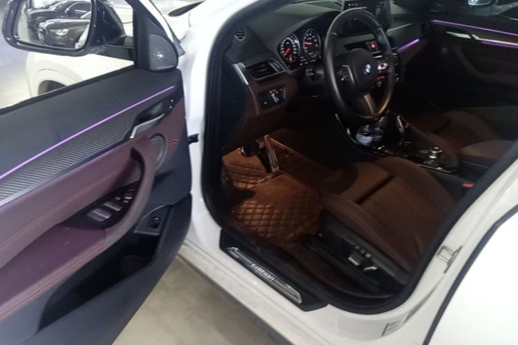 Used BMW X2 2021 xDrive25i Midnight Edition Driver Seat