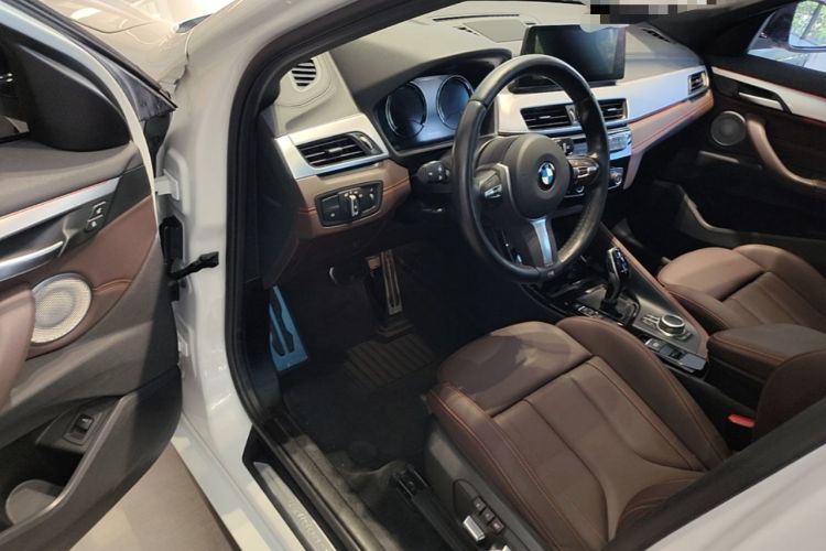 Used BMW X2 2021 Restyled sDrive25i Midnight Edition Driver Seat