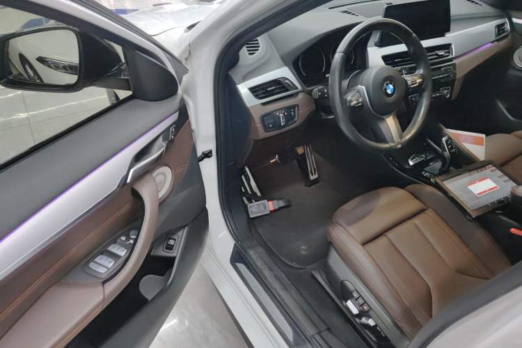 Used BMW X2 2021 Restyled sDrive25i Midnight Edition Driver Seat