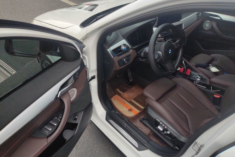 Used BMW X2 2021 Restyled sDrive25i Midnight Edition Driver Seat