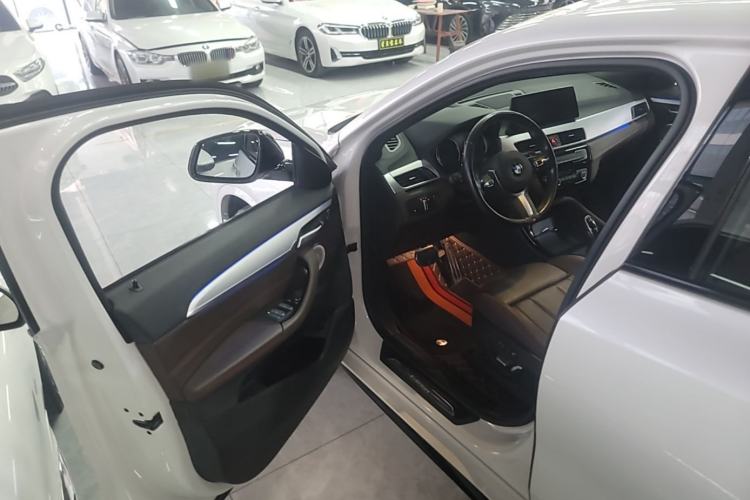 Used BMW X2 2021 Restyled sDrive25i Midnight Edition Driver Seat