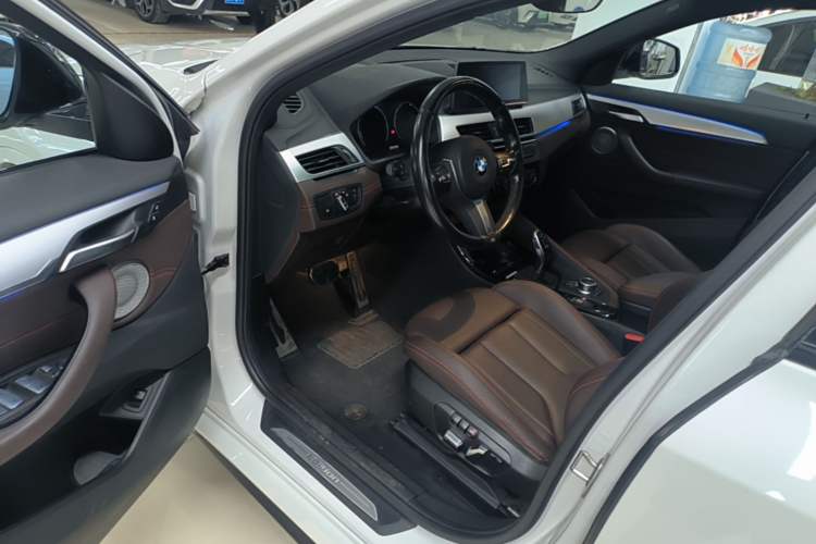 Used BMW X2 2021 Restyled sDrive25i Midnight Edition Driver Seat