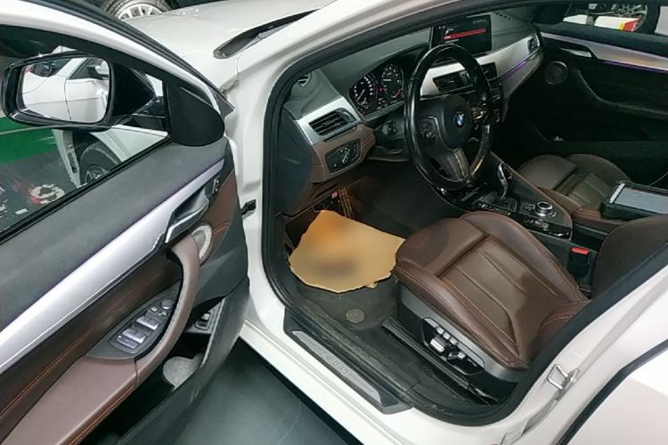 Used BMW X2 2021 Restyled sDrive25i Midnight Edition Driver Seat