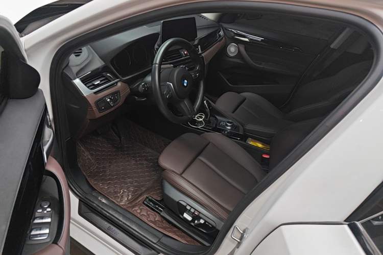 Used BMW X2 2021 sDrive25i M Sport Package Driver Seat