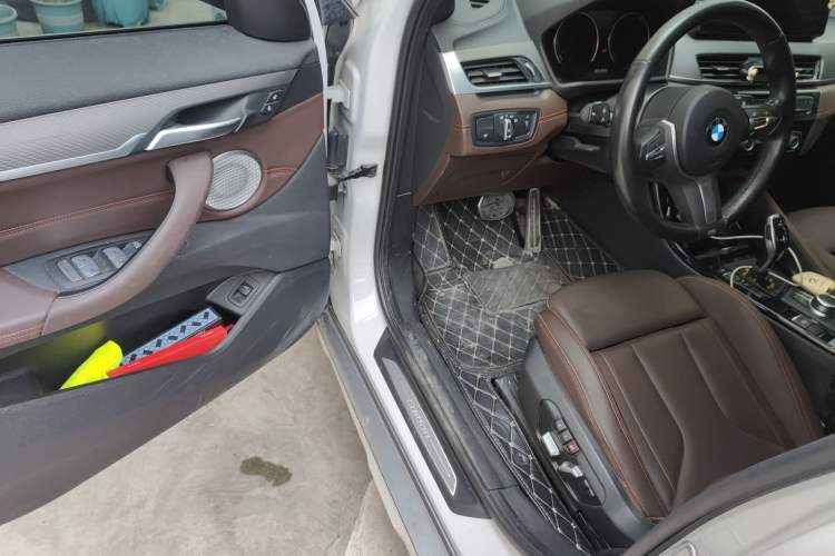 Used BMW X2 2021 Restyled sDrive25i Sharp Edition Driver Seat