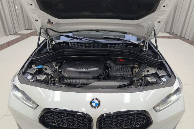 Used BMW X2 2021 Restyled sDrive25i Midnight Edition Engine Bay