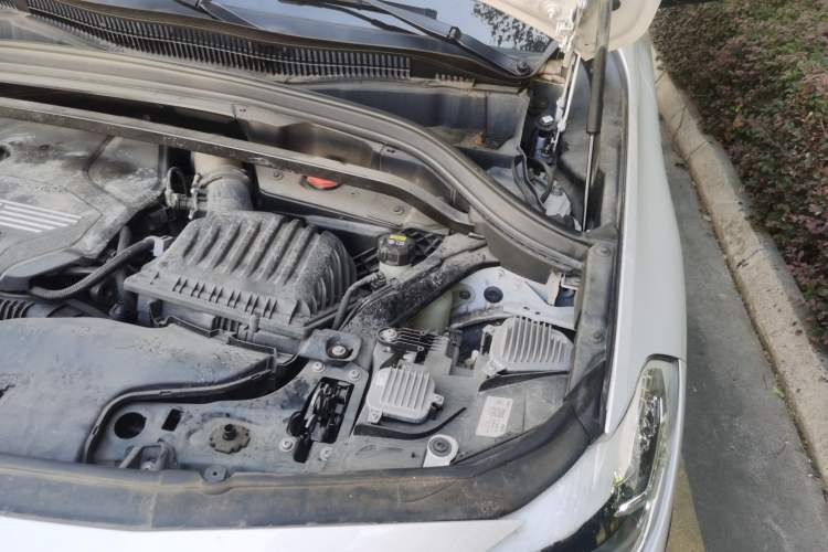 Used BMW X2 2021 Restyled sDrive25i M Sport Package Engine Bay Left
